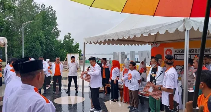 Hadapi Pemilu 2024, PKS Kendari Lantik 11 Ketua DPC