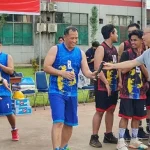 Pemkab Konawe dan PT OSS Gelar Laga Persahabatan Pemkab Konawe dan PT OSS Gelar Laga Persahabatan