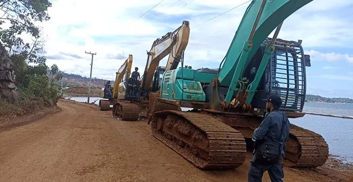 Tim Operasi Gabungan Menghentikan Kegiatan Tambang Nikel Ilegal di Konawe Utara