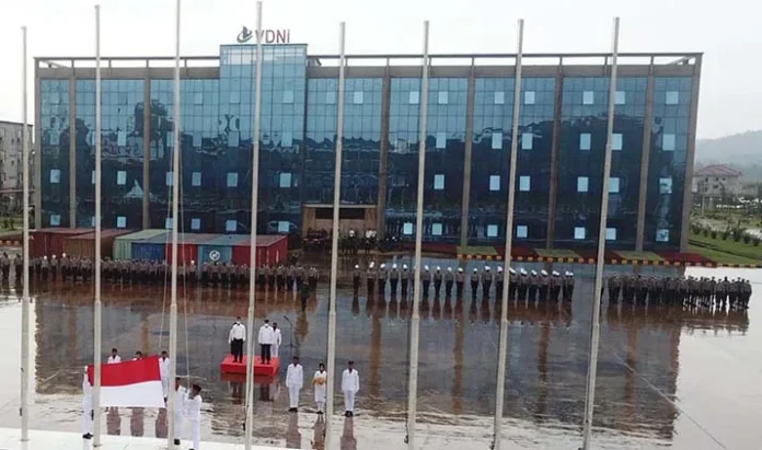 IMG-20220817-WA0032 TKA China di VDNI Ikut Upacara HUT RI ke-77