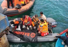 Seorang Anggota TNI Ditemukan Tenggelam di Pantai Nirwana Baubau Seorang Anggota TNI Ditemukan Tenggelam di Pantai Nirwana Baubau