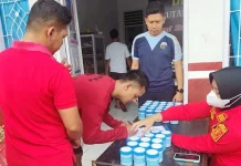 Divisi Pas Kemenkumham Sultra Geledah Kamar Hunian hingga Tes Urine Napi di Rutan Unaaha Divisi Pas Kemenkumham Sultra Geledah Kamar Hunian hingga Tes Urine Napi di Rutan Unaaha