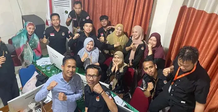 IMG-20220825-WA0016 KPU Konawe Selesaikan Verifikasi Administrasi Keanggotaan Parpol Lebih Cepat