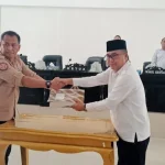 Pemkab dan DPRD Konawe Sepakat KUA PPAS 2023 Sebesar Rp.2,1 Triliun Pemkab dan DPRD Konawe Sepakat KUA PPAS 2023 Sebesar Rp.2,1 Triliun