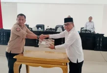 Pemkab dan DPRD Konawe Sepakat KUA PPAS 2023 Sebesar Rp.2,1 Triliun Pemkab dan DPRD Konawe Sepakat KUA PPAS 2023 Sebesar Rp.2,1 Triliun