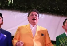 KIB Daftar ke KPU Bersama, Airlangga Sebut Chapter Baru dan Bukti Tetap Solid KIB Daftar ke KPU Bersama, Airlangga Sebut Chapter Baru dan Bukti Tetap Solid