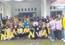 79 Mahasiswa Prodi S1 Kesmas UMW Gelar PBL 3 di Lalonggasumeeto 79 Mahasiswa Prodi S1 Kesmas UMW Gelar PBL 3 di Lalonggasumeeto