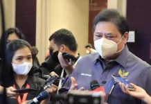 Tragedi Stadion Kanjuruhan Tewaskan 127 Orang, Airlangga Sampaikan Duka Mendalam Pemerintah Terus Perkuat Daya Saing Ekonomi dengan Sinergi Tiga Sektor Fundamental