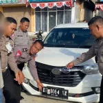 Pelaku yang Menabrak Anak SD hingga Tewas Datang Serahkan Diri ke Polresta Kendari Pelaku yang Menabrak Anak SD hingga Tewas Datang Serahkan Diri ke Polresta Kendari