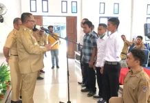 Pj Bupati Mubar Resmi Lantik Pengurus NPC, Ini Tugasnya Pj Bupati Mubar Resmi Lantik Pengurus NPC, Ini Tugasnya