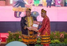 1.705 Narapidana di Sultra Terima Remisi pada Peringatan HUT RI 1.705 Narapidana di Sultra Terima Remisi pada Peringatan HUT RI