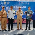 BI dan Pemprov Sultra Gelar Pasar Murah di Pelataran Tugu Eks MTQ Kendari BI dan Pemprov Sultra Gelar Pasar Murah di Pelataran Tugu Eks MTQ Kendari