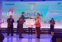 Nasabah Bank Sultra Kantor Cabang Pasarwajo Menang Undian Rp100 Juta Nasabah Bank Sultra Kantor Cabang Pasarwajo Menang Undian Rp100 Juta
