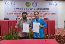 Mahasiswa KKN Kampus Muhammadiyah Kendari Dilindungi BP Jamsostek Mahasiswa KKN Kampus Muhammadiyah Kendari Dilindungi BP Jamsostek