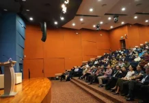 Beri Kuliah Umum di Singapura, Airlangga Paparkan Keberhasilan Indonesia Tangani Unprecedented Crisis Beri Kuliah Umum di Singapura, Airlangga Paparkan Keberhasilan Indonesia Tangani Unprecedented Crisis