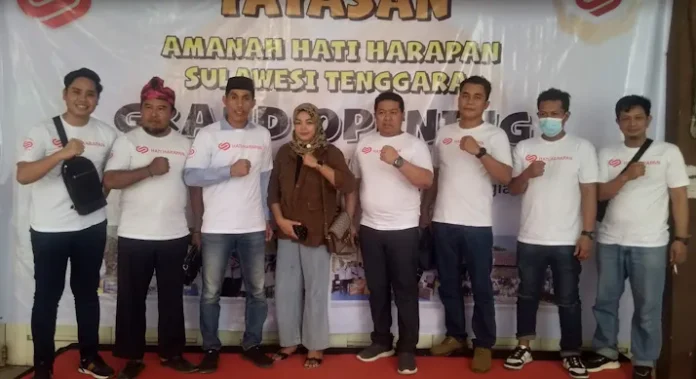 Bantu Masyarakat Menengah ke Bawah, Yayasan Amanah Hati Harapan Sultra Hadir di Kendari