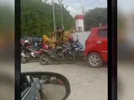 Sejumlah ASN di Buteng Lompat Pagar Kantor Bupati Hindari Vaksin Booster Sejumlah ASN di Buteng Lompat Pagar Kantor Bupati Hindari Vaksin Booster