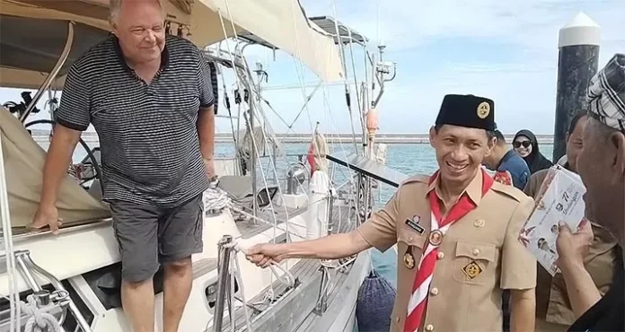Bupati Wakatobi Undang Peserta Sail to Indonesia untuk Meriahkan HUT RI ke-77