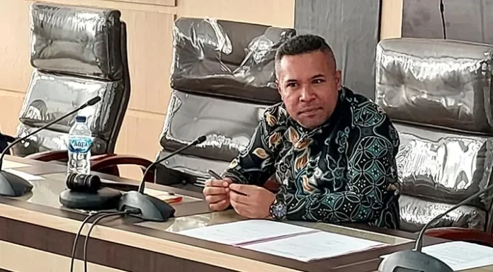 Ketua Komisi III DPRD Kendari L.M. Rajab Jinik