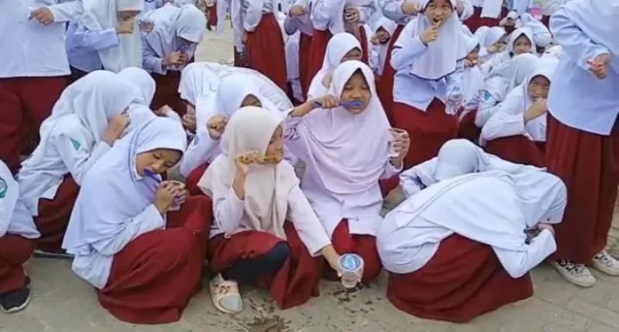 1.000 Pelajar Ummushabri Kendari Peringati HKGN