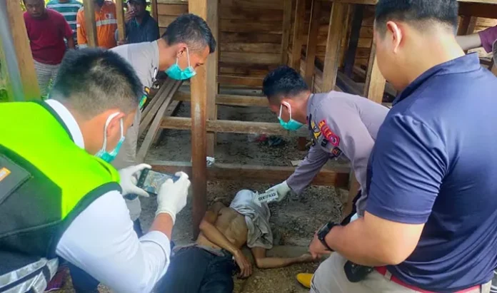 Jasad Pria Tanpa Baju Ditemukan di Puuwatu
