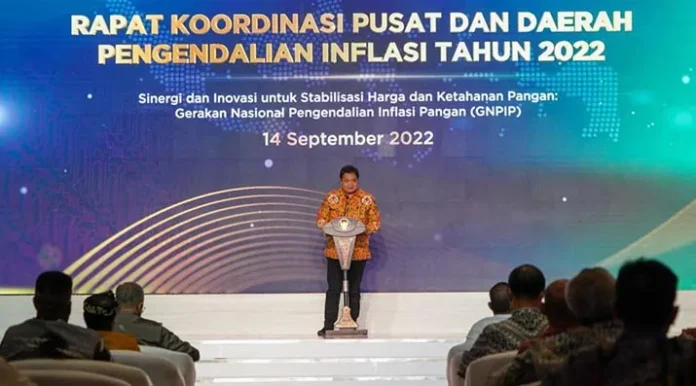 IMG-20220914-WA0107 Rakorpusda ini menjadi salah satu agenda penting dalam memperkuat sinergi Tim Pengendalian Inflasi Pusat (TPIP) dan Tim Pengendalian Inflasi Daerah (TPID) untuk merumuskan program kebijakan pengendalian inflasi pada tataran implementatif pasca penyesuaian harga BBM.