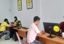 Kenaikan Tarif Maxim dan Grab di Kendari Masih Tunggu Keputusan Kantor Pusat Kenaikan Tarif Maxim dan Grab di Kendari Masih Tunggu Keputusan Kantor Pusat