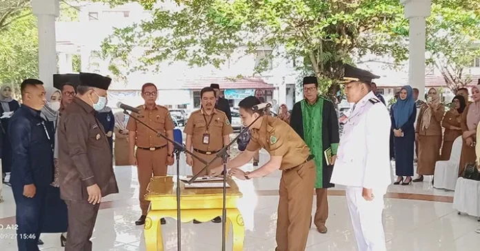 Bupati Konawe Lantik Pejabat Administrator dan Camat Anggaberi