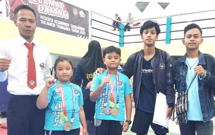 Naufal dan Naura, Atlet Cilik yang Juara di Kejurprov Taekwondo 2022