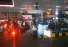 Polisi Patroli dan Amankan SPBU di Baubau Pasca Kenaikan Harga BBM Polisi Patroli dan Amankan SPBU di Baubau Pasca Kenaikan Harga BBM