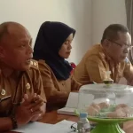 Cakades Incumbent dan Pj Kades di Muna Belum Kantongi Surat Bebas Temuan Cakades Incumbent dan Pj Kades di Muna yang Kembali Maju Belum Kantongi Surat Bebas Temuan