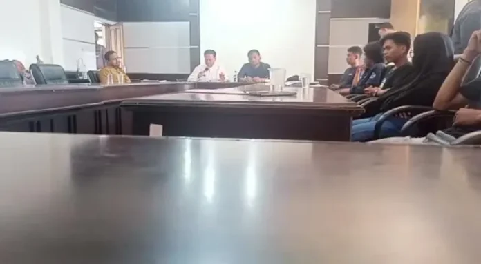 PSX_20220917_055833 Mahasiswa Wakatobi Minta Harga Khusus untuk Kapal Rute Wanci- Waodeburi- Kendari