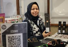 BRI Terbangkan Aksesoris Fesyen Daur Ulang ke Pasar Tong Tong Belanda BRI Terbangkan Aksesoris Fesyen Daur Ulang ke Pasar Tong Tong Belanda