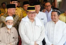 Kunjungi Ponpes di Probolinggo, Menko Airlangga Dorong Pemberdayaan Ekonomi Pesantren Kunjungi Ponpes di Probolinggo, Menko Airlangga Dorong Pemberdayaan Ekonomi Pesantren