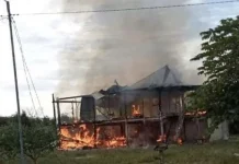 Ditinggal Pemilik, Satu Unit Rumah di Desa Momuntu Mubar Ludes Terbakar Ditinggal Pemilik, Satu Unit Rumah di Desa Momuntu Mubar Ludes Terbakar
