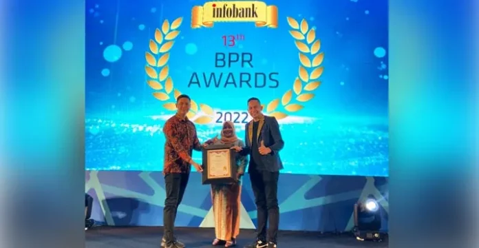 Dua BPR Bahteramas Sabet Penghargaan dari Infobank, Biro Ekonomi: Kami Bangga