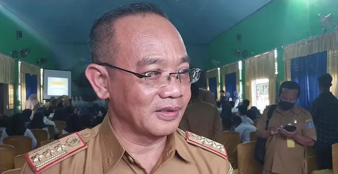 Asisten III Setda Kota Kendari, Makmur