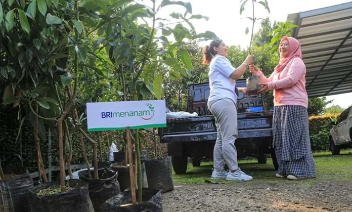 IMG-20221004-WA0010 Dukung Net Zero Emission, BRI Menanam Proyeksikan Kontribusi Penurunan Emisi Karbon hingga 23% di 2025