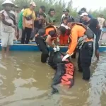 Penambang Pasir yang Hilang Terseret Arus Ditemukan Meninggalkan Dunia Penambang Pasir yang Hilang Terseret Arus Ditemukan Meninggalkan Dunia