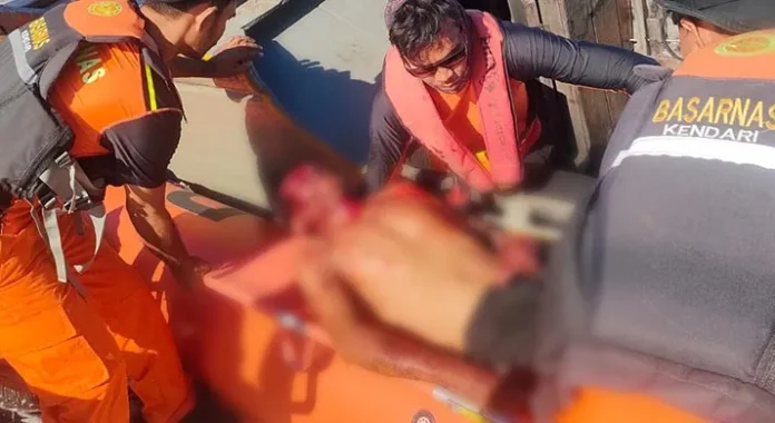 Terkena Roda Gila Mesin Kapal, Seorang ABK di Wakatobi Nyaris Meregang Nyawa