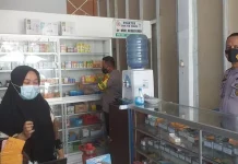 Polresta Kendari Awasi Penjualan Obat Sirup Polresta Kendari Awasi Penjualan Obat Sirup