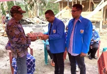 DPD KNPI Mubar Salurkan Bantuan Sembako untuk Korban Kebakaran DPD KNPI Mubar Salurkan Bantuan Sembako untuk Korban Kebakaran