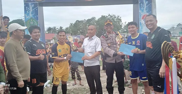 Tutup Bupati Konawe Cup III, Sekda Harap Sepakbola Konawe Makin Maju