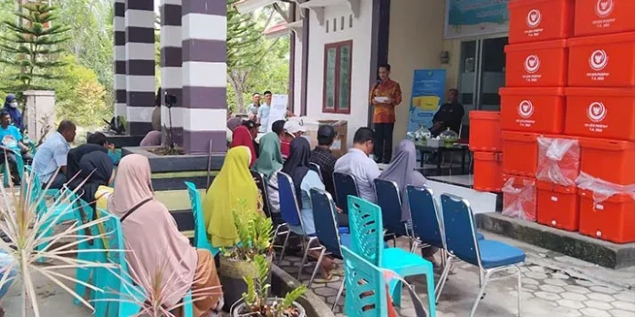 IMG_20221007_182522 Bupati Wakatobi Serahkan Bantuan Cool Box dan Chest Freezer kepada Nelayan