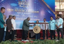Gubernur Sultra Buka Mubes I SMAN 4 Kendari Gubernur Sultra Buka Mubes I SMAN 4 Kendari