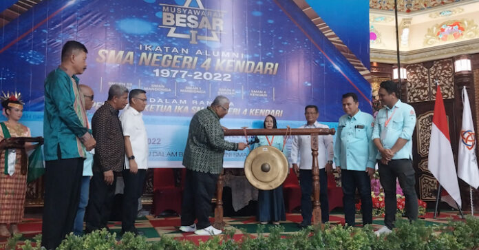 Gubernur Sultra Buka Mubes I SMAN 4 Kendari