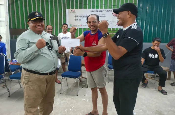 Jaga Silaturahmi, Kerukunan Keluarga Mata Air Kendari Gelar Turnamen Domino