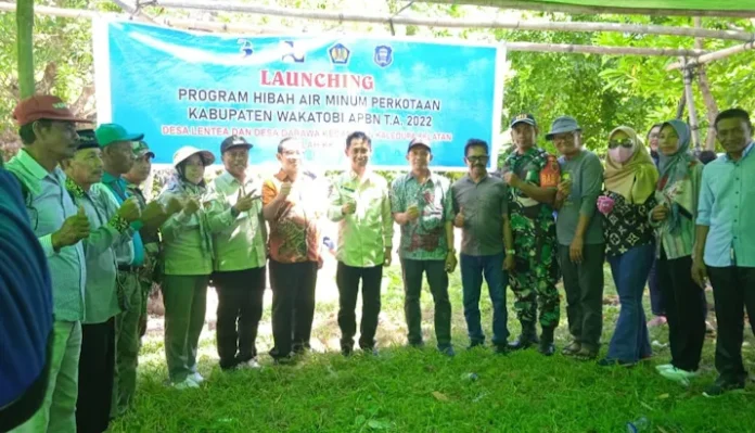Bupati Wakatobi Luncurkan Program Hibah Air Minum untuk 136 KK