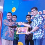 Bank Sultra Sabet Penghargaan OJK Sebagai Bank dengan Tabungan Pelajar Terbanyak Bank Sultra Sabet Penghargaan OJK Sebagai Bank dengan Tabungan Pelajar Terbanyak
