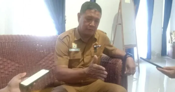 Disperindagkop Konawe Serahkan Bantuan kepada 30 Kelompok Pertukangan dan Bengkel